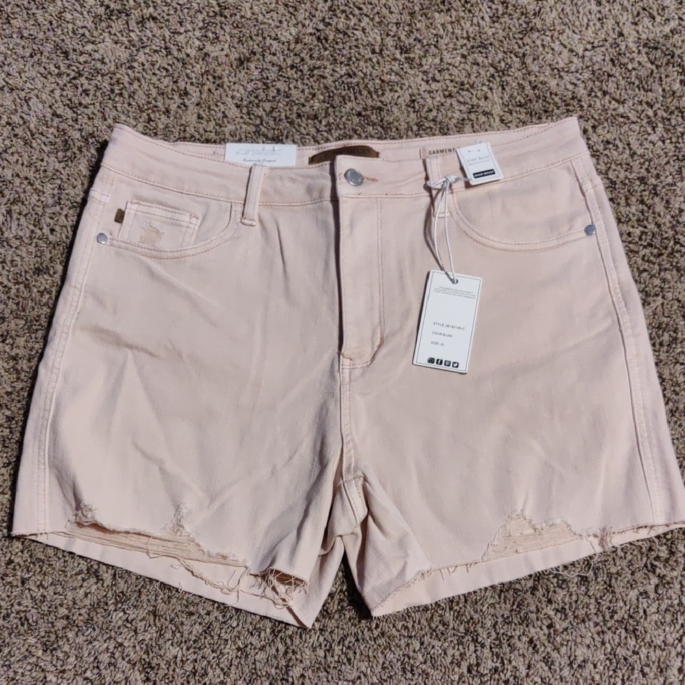 Women's Cream Shorts